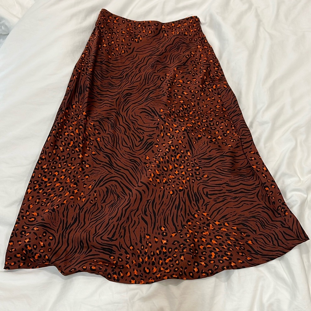 ASTR THE LABEL | Animal Print Midi Skirt